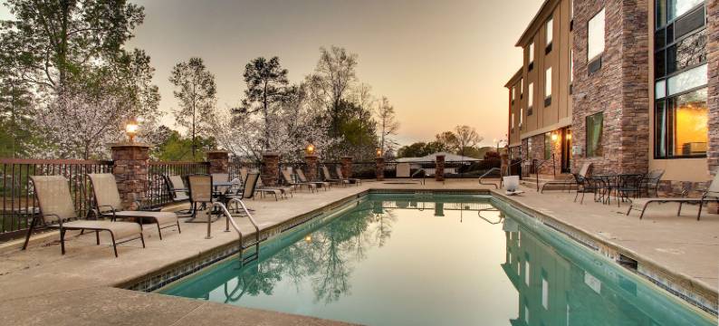 奥科尼湖畔山林小屋(The Lodge on Lake Oconee)图片