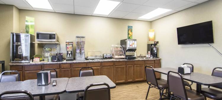 汤普森套房品质酒店(Quality Inn & Suites Thompson)图片