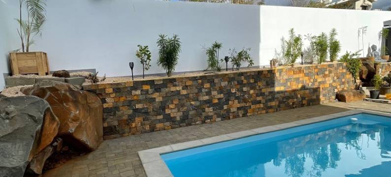 弗利克安弗洛克的宽敞的四床别墅屋顶酒吧(Spacious 4-Bed Villa in Flic en Flac Roof Top Bar)图片