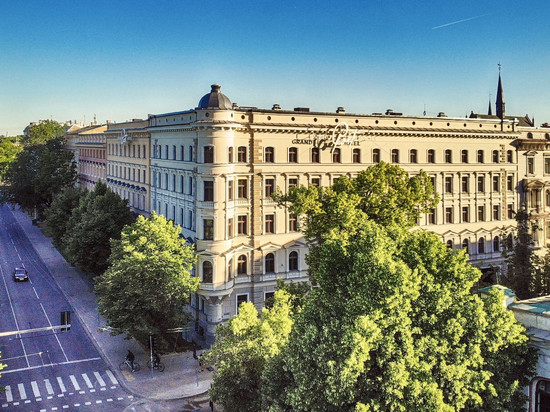 塞玛拉诗人大酒店