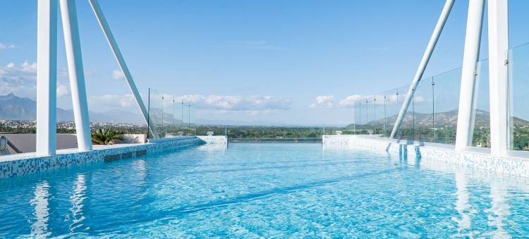 弗兰博扬酒店(Flamboyan Hotel & Residences)图片