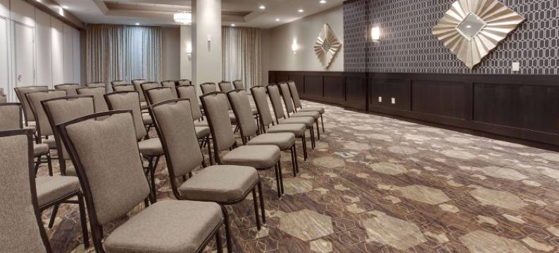 亨茨维尔太空火箭中心德鲁里套房酒店(Drury Inn & Suites Huntsville Space & Rocket Center)图片