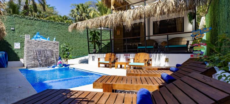 马尔帕伊斯鲨鱼镇(Shark Town Mal Pais)图片