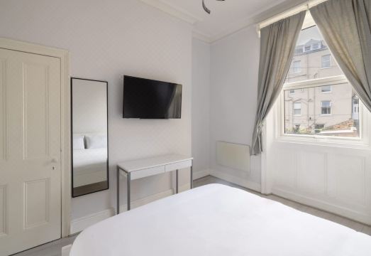 Host & Stay - Aberdeen Walk Apartment Hotel Overview