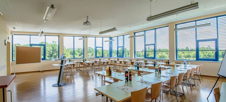 于利希布肯霍夫公园胡法酒店(Jufa Hotel im Brückenkopfpark - Jülich)图片