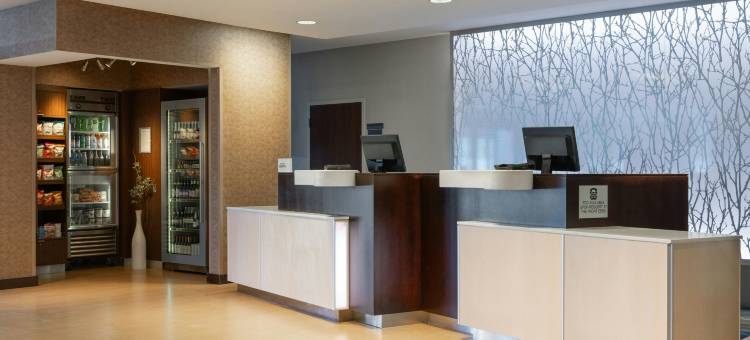 斯普林菲尔德北安普敦/阿默斯特万枫酒店(Fairfield Inn & Suites Springfield Northampton/Amherst)图片