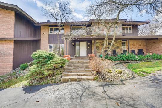 布卢姆菲尔德度假屋带泳池:距离河滨公园6英里(Bloomfield Retreat w/ Pool: 6 Mi to Riverside Park)