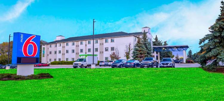 西多伦多 - 伯灵顿 - 奥克维尔6号汽车旅馆酒店(Motel 6 Burlington, on - Toronto West - Oakville)图片