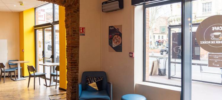 罗德兹中心车站钟楼酒店(Le Clocher de Rodez Centre Gare)图片
