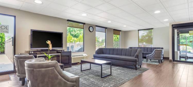 品质酒店及套房新泽西州首府区(Quality Inn & Suites NJ State Capital Area)图片