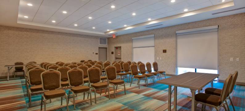 夏洛特诺斯莱克希尔顿惠庭酒店(Home2 Suites by Hilton Charlotte Northlake)图片