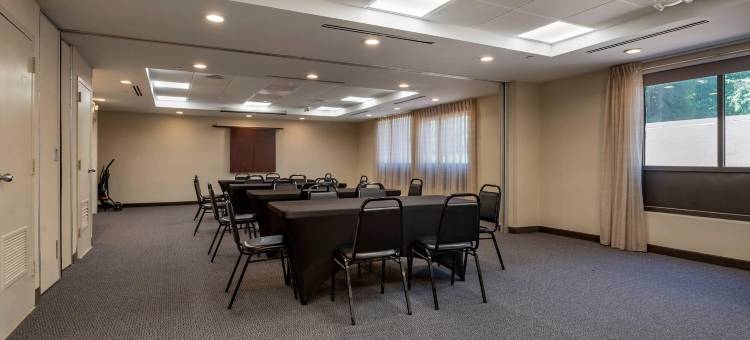 霍舍姆费城戴斯酒店(Comfort Inn Horsham - Philadelphia)图片