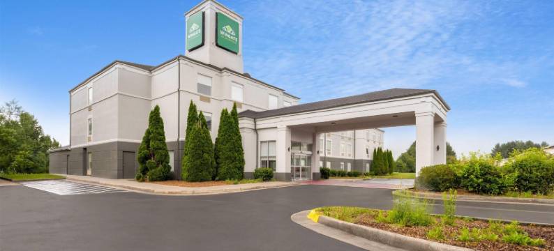 蔚景温德姆酒店都柏林和克莱托湖州立公园(Wingate by Wyndham Dublin Near Claytor Lake State Park)图片