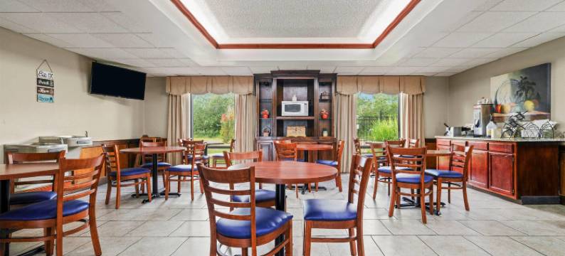 麦迪逊维尔温德姆呗盟套房酒店(Baymont by Wyndham Madisonville)图片