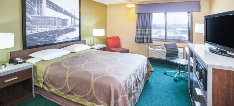 范布伦-史密斯堡地区温德姆速8酒店(Super 8 by Wyndham Van Buren/Ft. Smith Area)图片