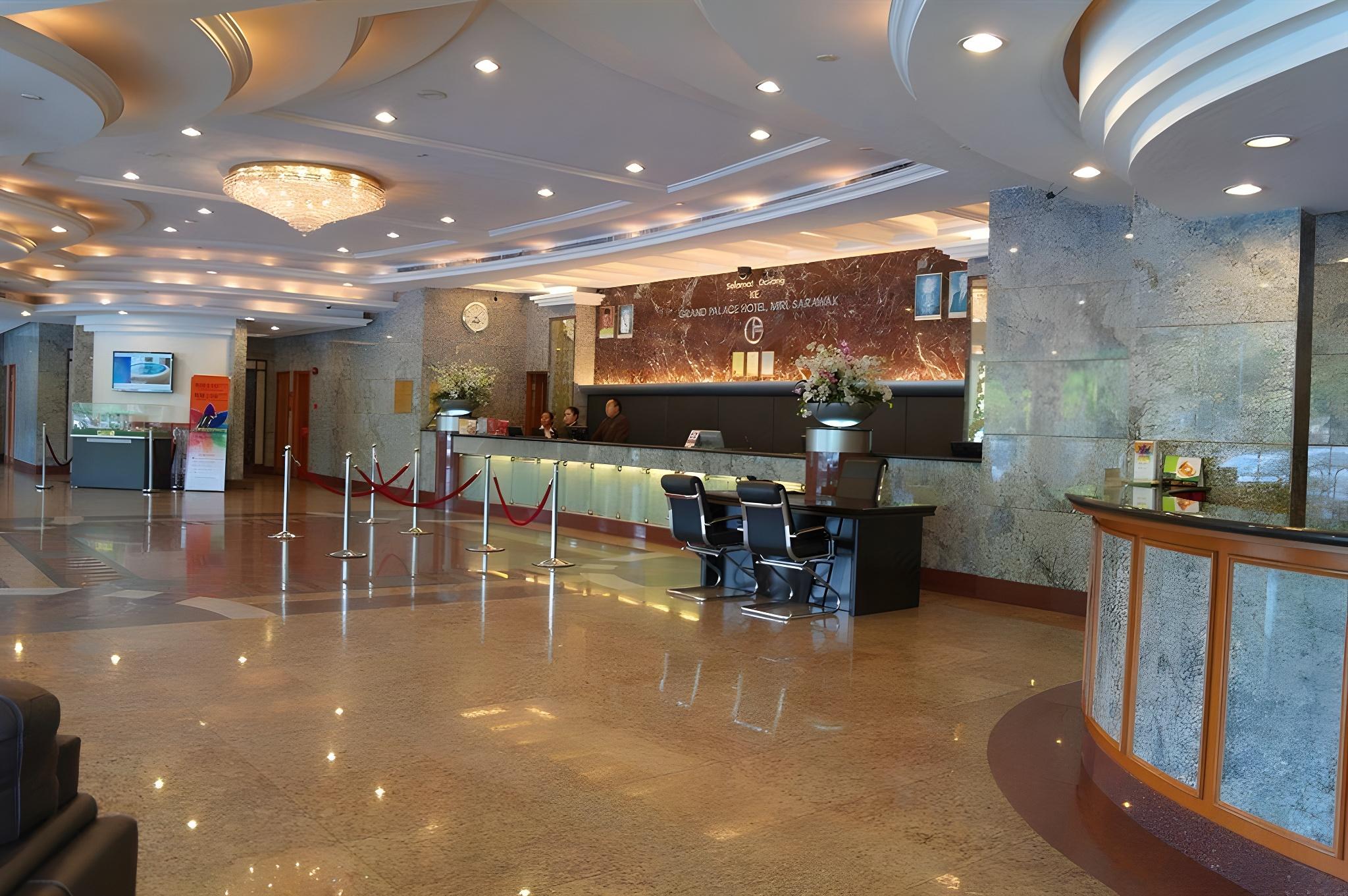 Grand Palace HotelOver view