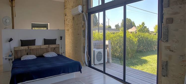 Spacious Holiday Home with Private Garden图片