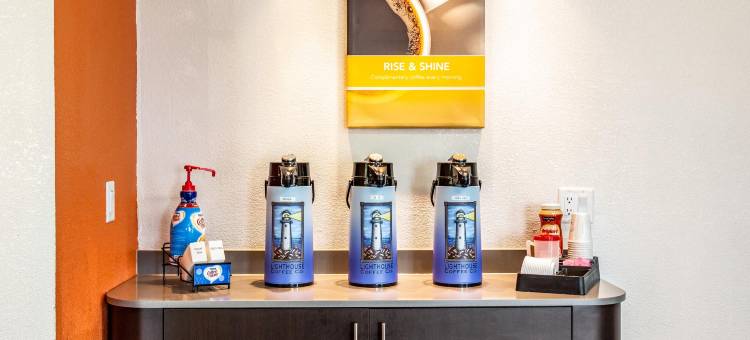 佐治亚布伦瑞克 6 号汽车旅馆(Motel 6 Brunswick, GA)图片