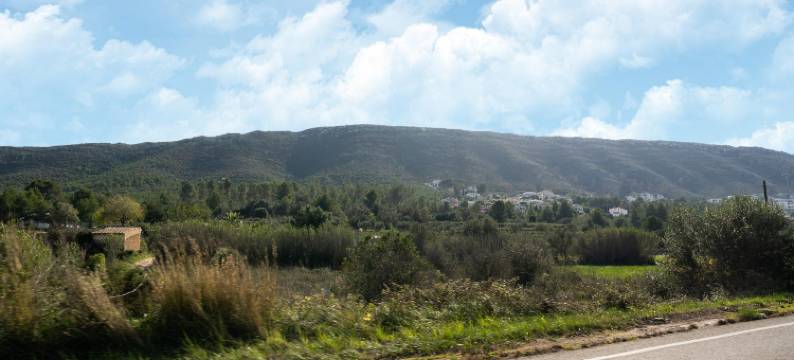Apartment in Spain near Scenic Coastline图片