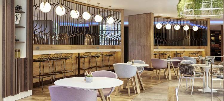 伦敦希思罗机场T1T2和T3诺富特酒店(Novotel London Heathrow Airport T1 T2 and T3 Hotel)图片