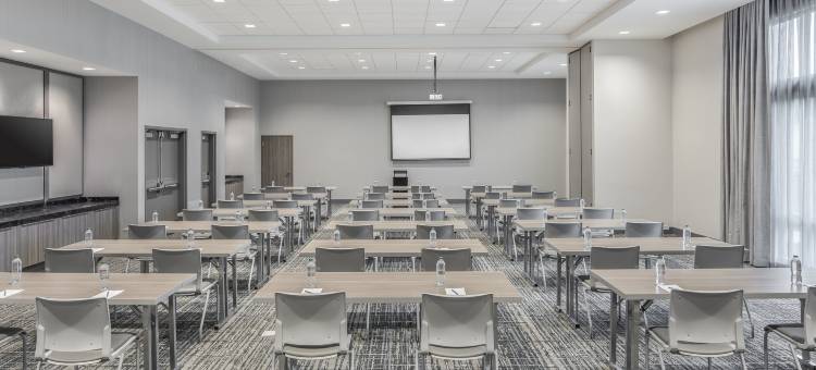 亚特兰大市中心希尔顿大使套房酒店(Embassy Suites by Hilton Atlanta Midtown)图片