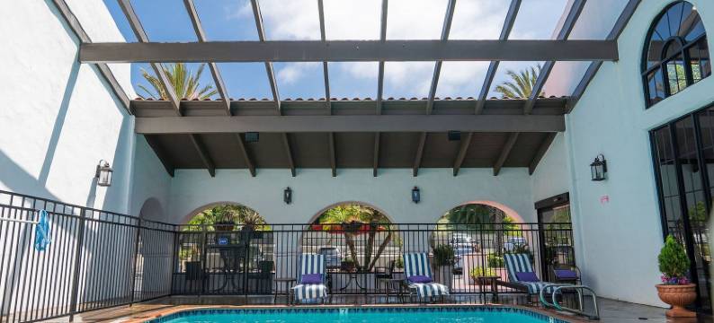 Holiday Inn Express 圣克莱门特北(Holiday Inn Express SAN CLEMENTE N – BEACH AREA by IHG)图片