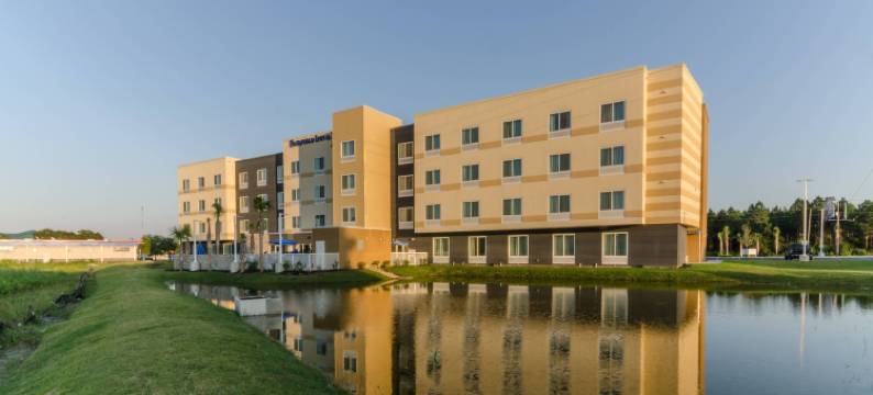 巴拿马城海滩万枫酒店及套房(Fairfield Inn & Suites Panama City Beach)图片