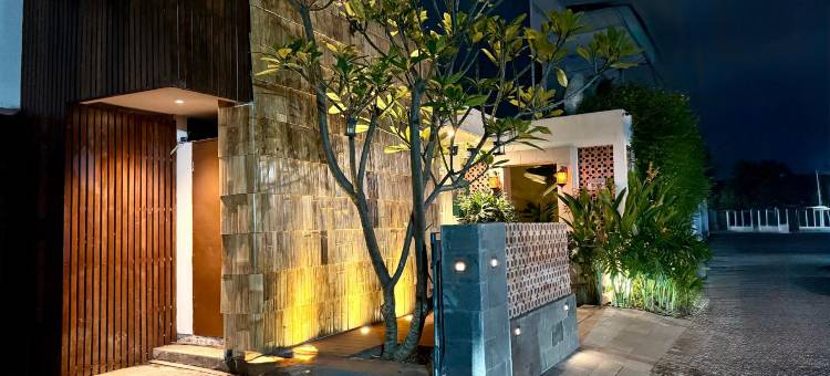 布顿背包客小屋(Buton Backpacker Lodge)图片