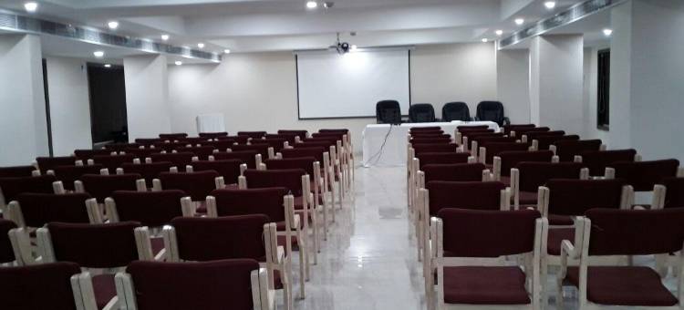 南曼高地酒店(Naman Heights)图片