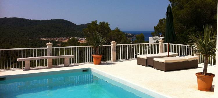 Villa in Cala Tarida with Private Pool & Sea View图片