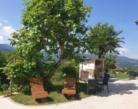 Casa21 - Private Holiday Home for Groups up to 12 with Jacuzzi