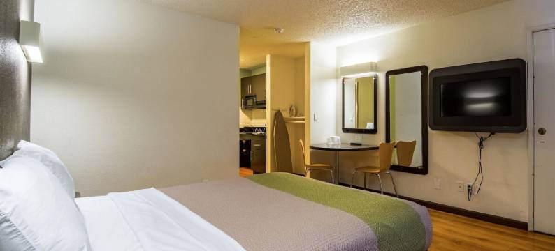 加利福尼亚赛普里斯 6 号开放式客房酒店(Studio 6 Cypress, CA)图片