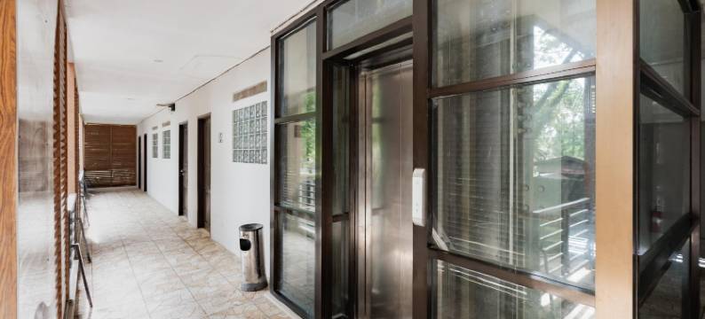 RedDoorz Plus @ Hotel Ulin Samarinda图片