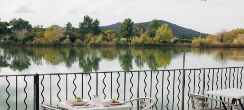 普罗旺斯皇家桥皮埃尔乡村度假酒店(Village Pierre & Vacances Pont Royal en Provence)图片