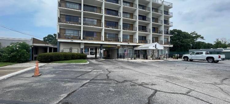 弗吉尼亚州诺福克东小溪Motel 6(Motel 6 Norfolk, VA East Little Creek)图片