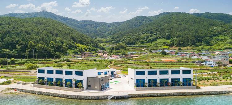 Tongyeong Biclash Kids Pool Villa Tongyeong Branch图片