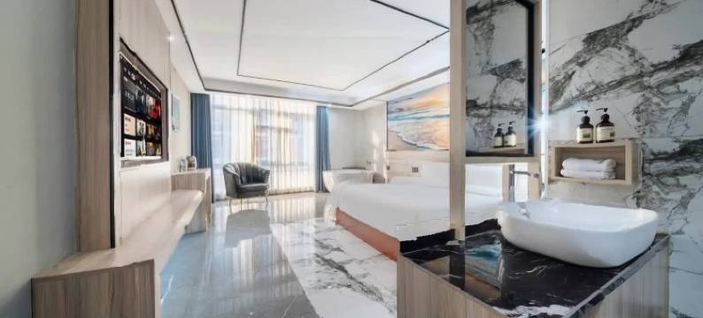 回禾泊悦轻奢酒店(天柱县汽车站店)图片