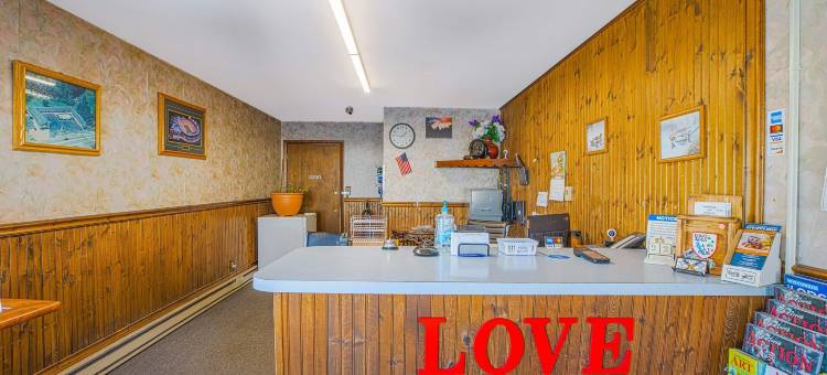 OYO 爱之酒店在莫霍克辛湖 WI 托马霍克(Love Hotels Tomahawk by OYO at Lake Mohawksin WI)图片