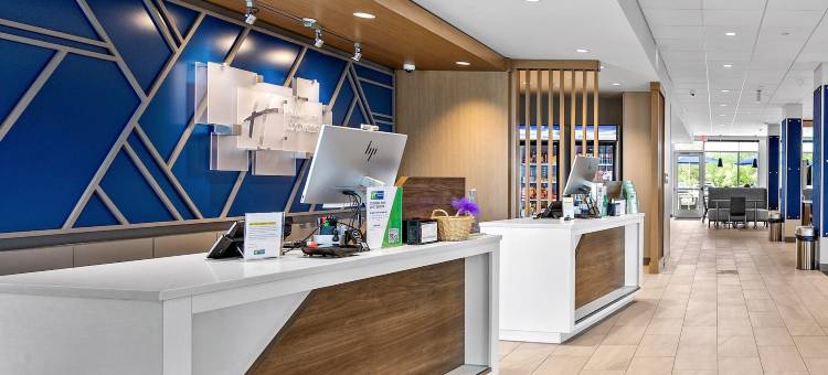 马里内特洲际智选假日套房酒店(Holiday Inn Express & Suites MARINETTE by IHG)图片