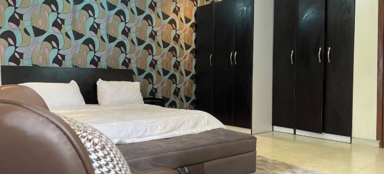 豪华的四卧室公寓，带停车位，位于马戈多庄园(Luxury 4 BR Apt w Parking, Hot tub, Magodo Estate)图片