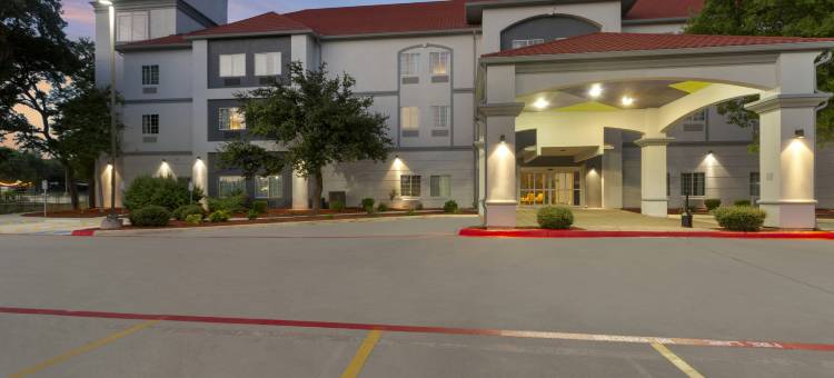 圣安东尼奥多米尼恩希尔顿斯帕克酒店(Spark by Hilton San Antonio Dominion)图片