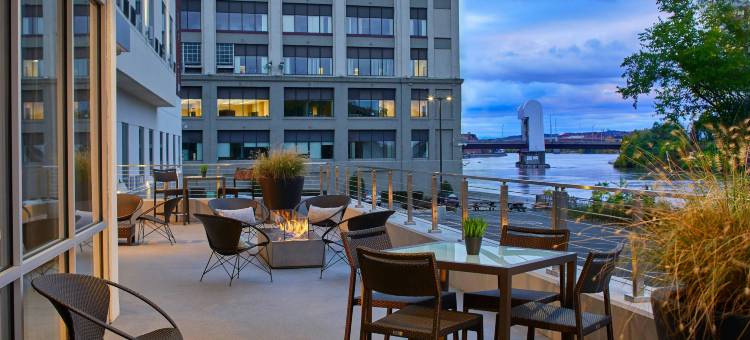奥尔巴尼特洛伊海滨万怡酒店(Courtyard Albany Troy/Waterfront)图片