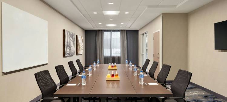 洛克威万枫酒店及套房(Fairfield Inn & Suites Rockaway)图片