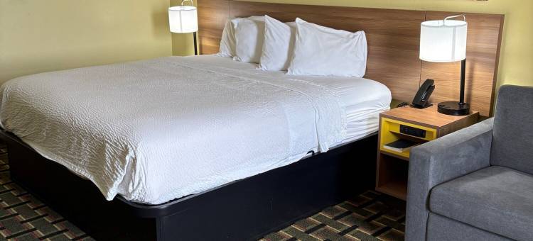堪萨斯帕克城温德姆戴斯酒店(Days Inn by Wyndham Park City Kansas)图片