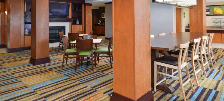 伯明翰贝瑟默万豪万枫酒店(Fairfield Inn & Suites Birmingham Bessemer)图片