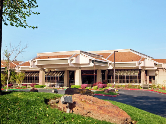 萨克拉门托希尔顿逸林酒店