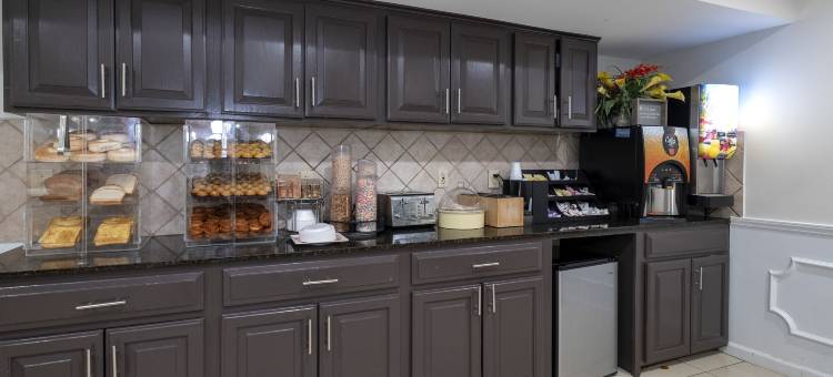 威尔逊红屋顶套房酒店(Red Roof Inn & Suites Wilson)图片