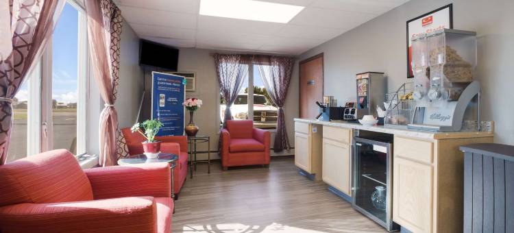 伊克诺套房旅馆(Econo Lodge Inn & Suites)图片