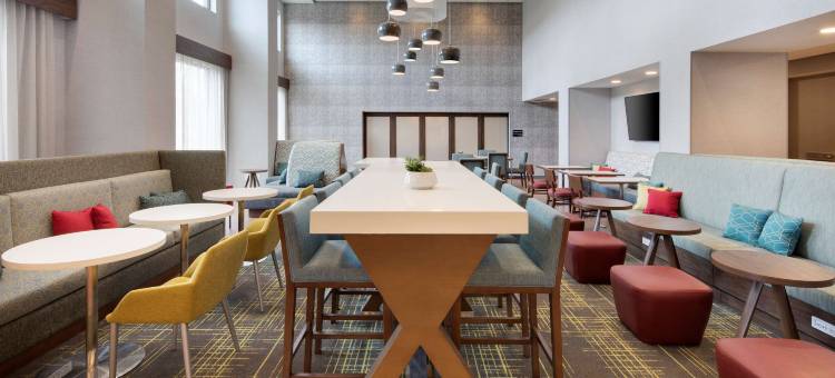 弗吉尼亚里士满舒特庞普欢朋套房酒店(Hampton Inn & Suites by Hilton Richmond Short Pump)图片