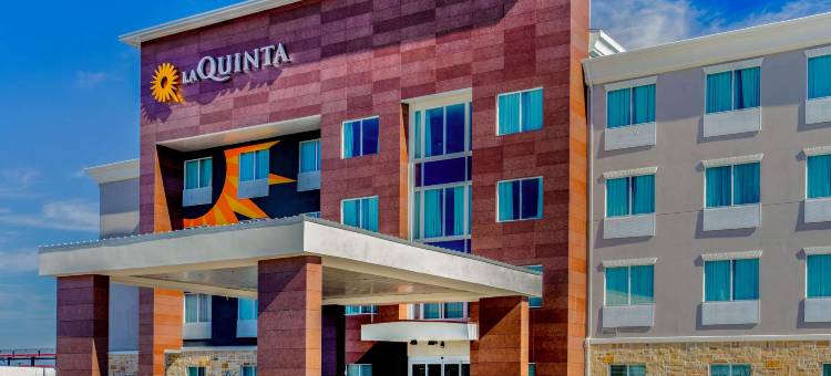 沃思堡北湖拉昆塔温德姆套房酒店(La Quinta Inn & Suites by Wyndham Northlake Fort Worth)图片